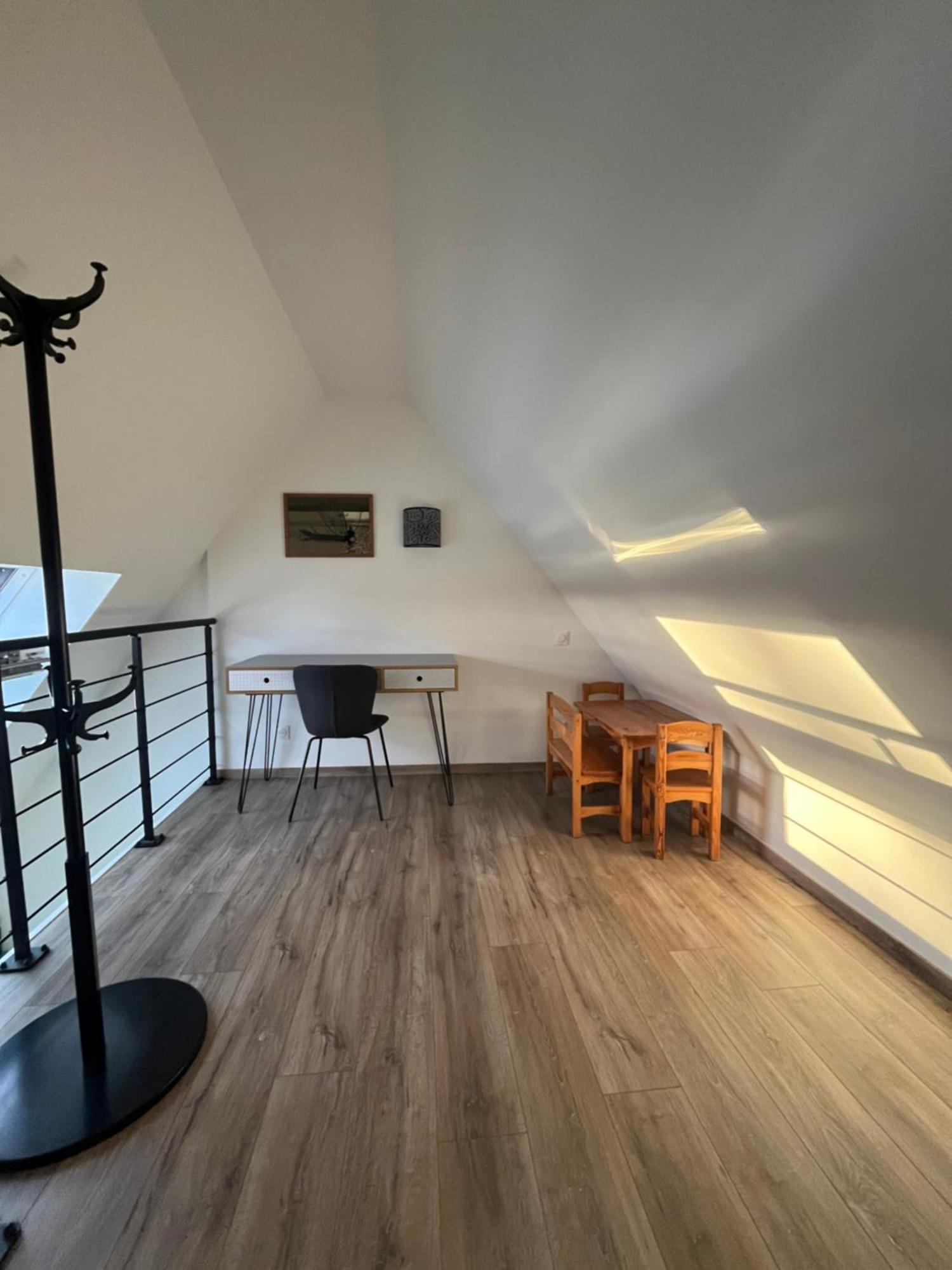 Maison Renovee Au Calme Bieville-Beuville Exteriér fotografie